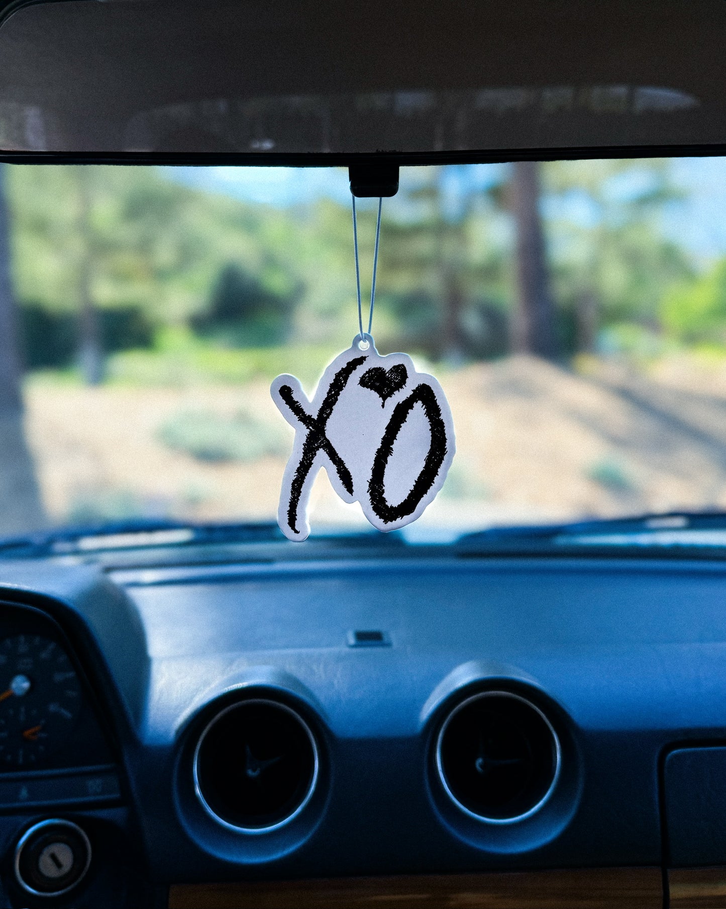 WHITE XO AIR FRESHENER