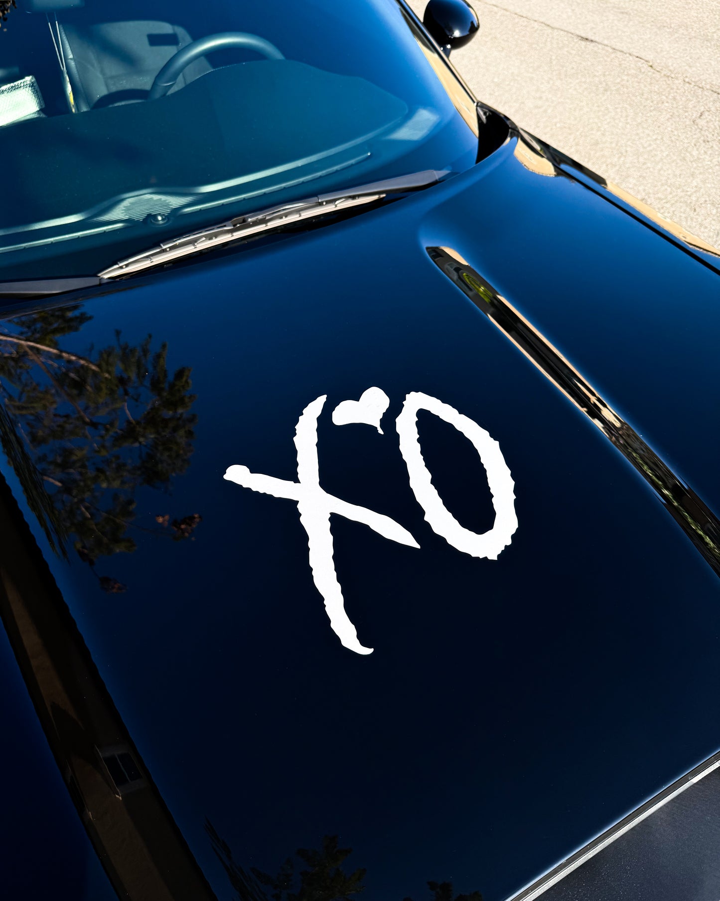 12” XO CAR DECAL: WHITE REFLECTIVE