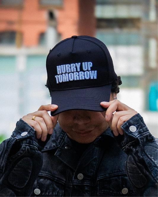HURRY UP TOMORROW HAT - BLACK x WHITE