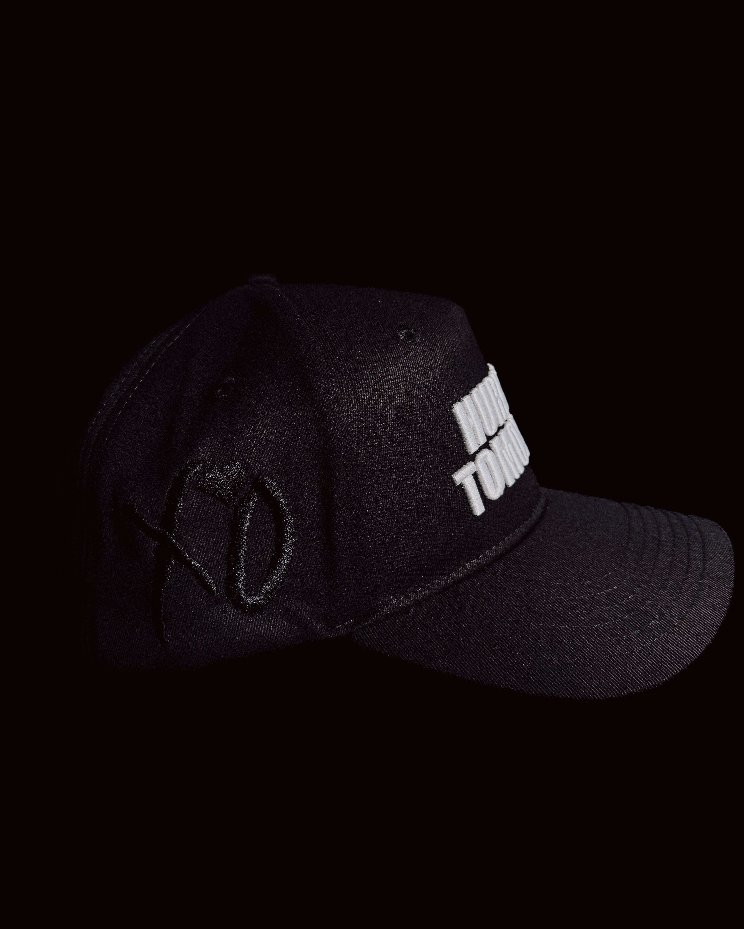 HURRY UP TOMORROW HAT - BLACK x WHITE