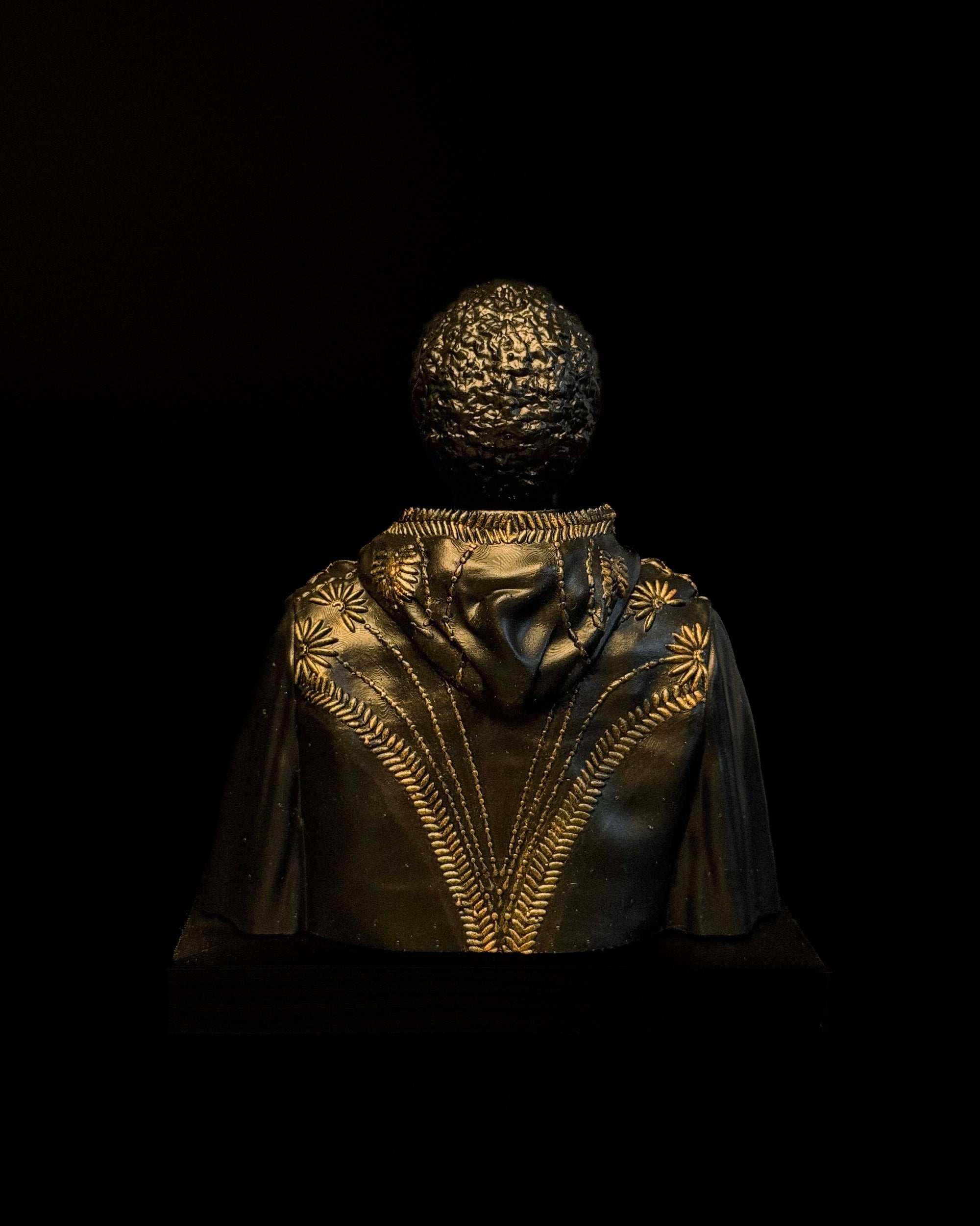 HUT: OPEN HEARTS STATUE
