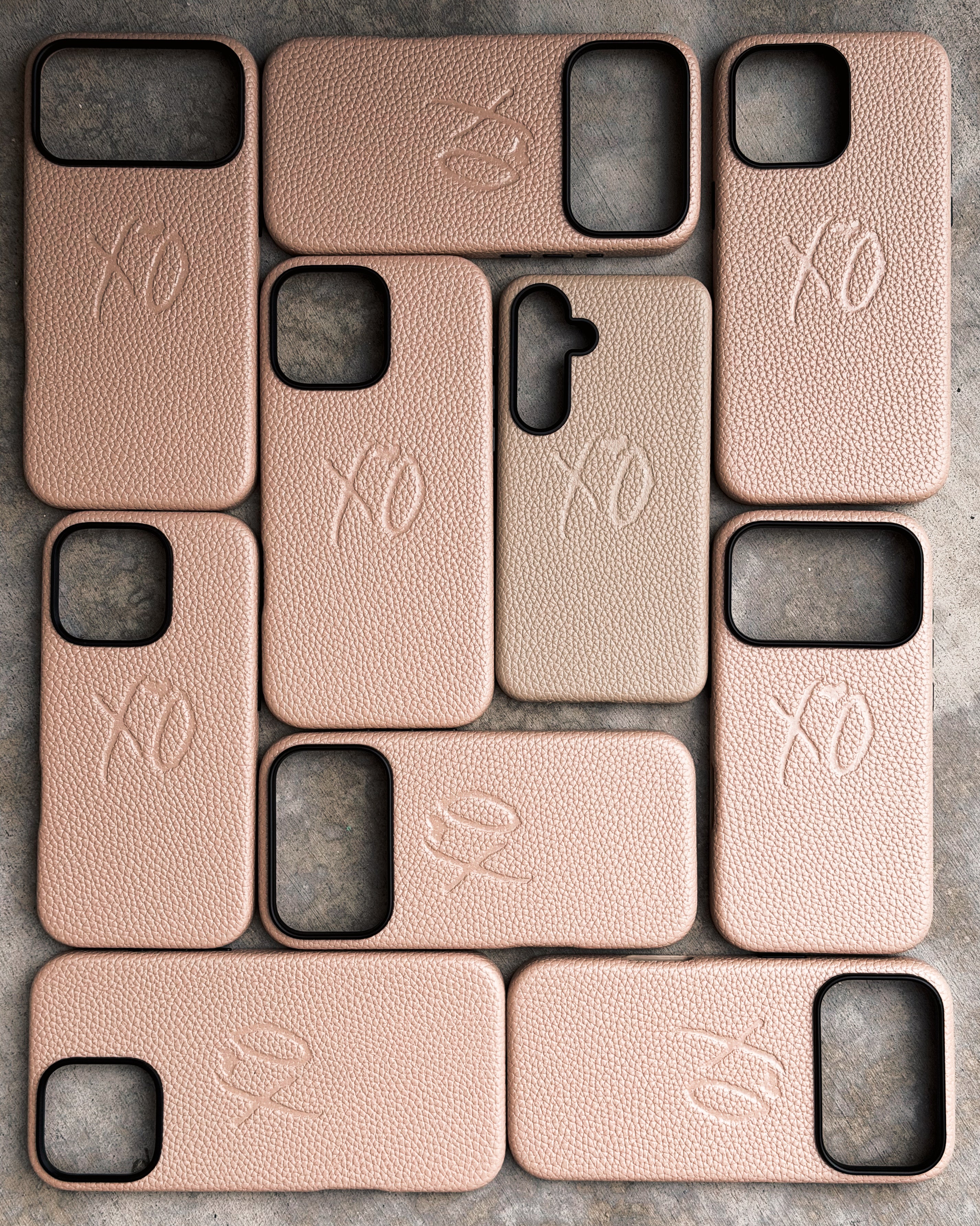 XO PHONE CASE - BEIGE