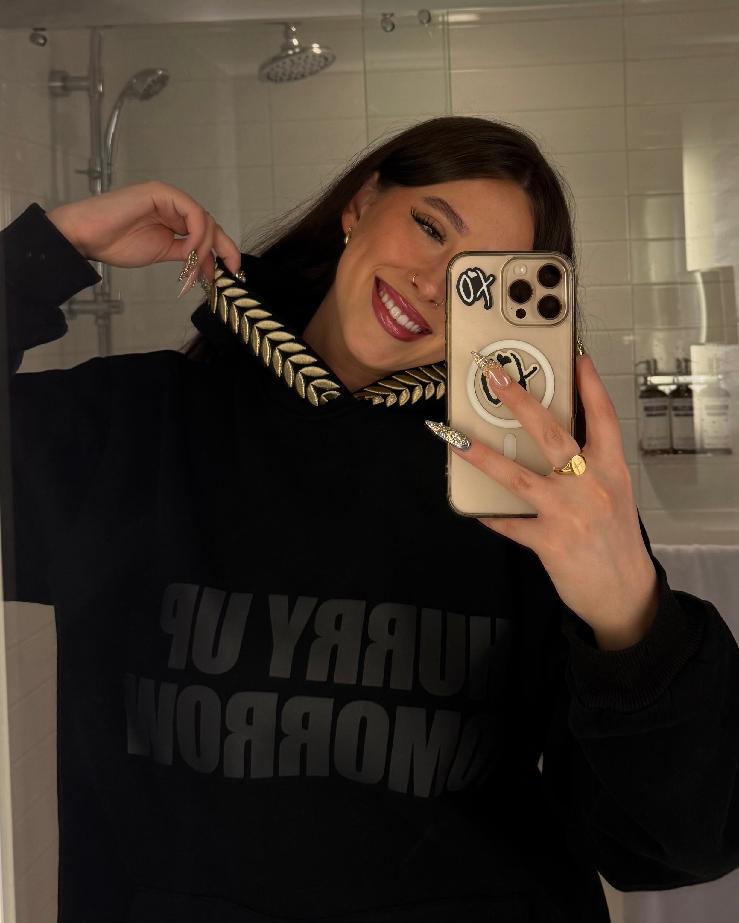 HUT - ROBE HOODIE