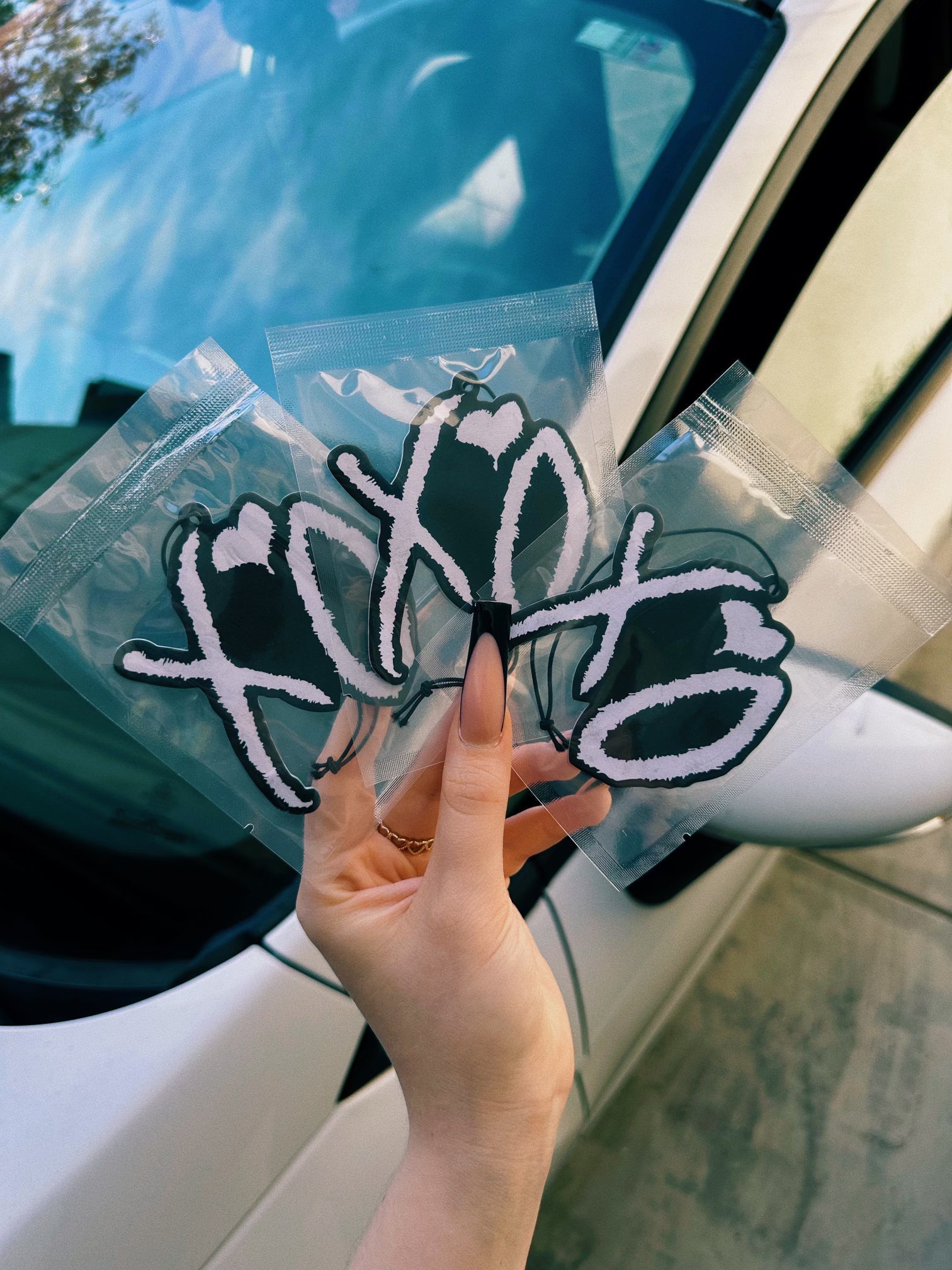 BLACK XO: AIR FRESHENER